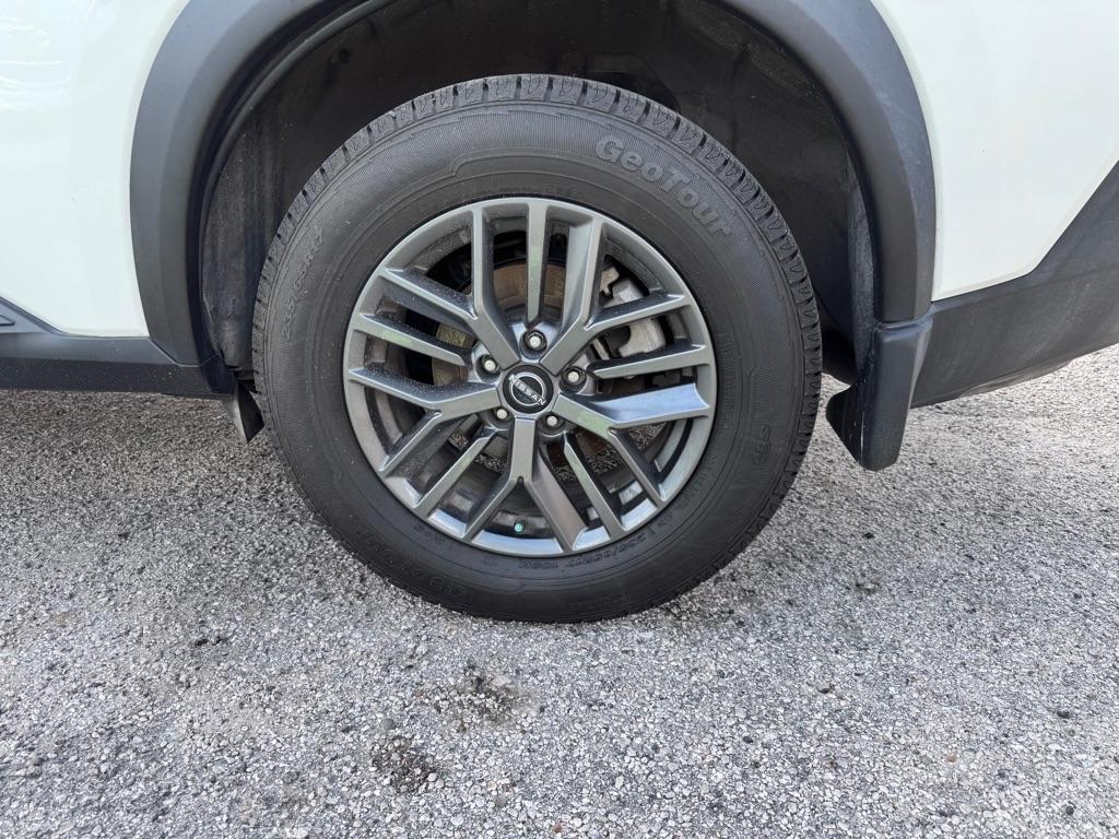 Nissan Rogue  2022