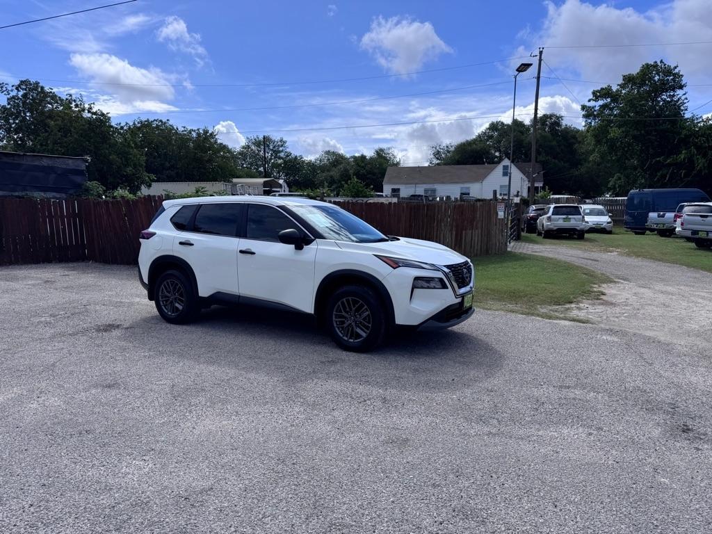 Nissan Rogue  2022