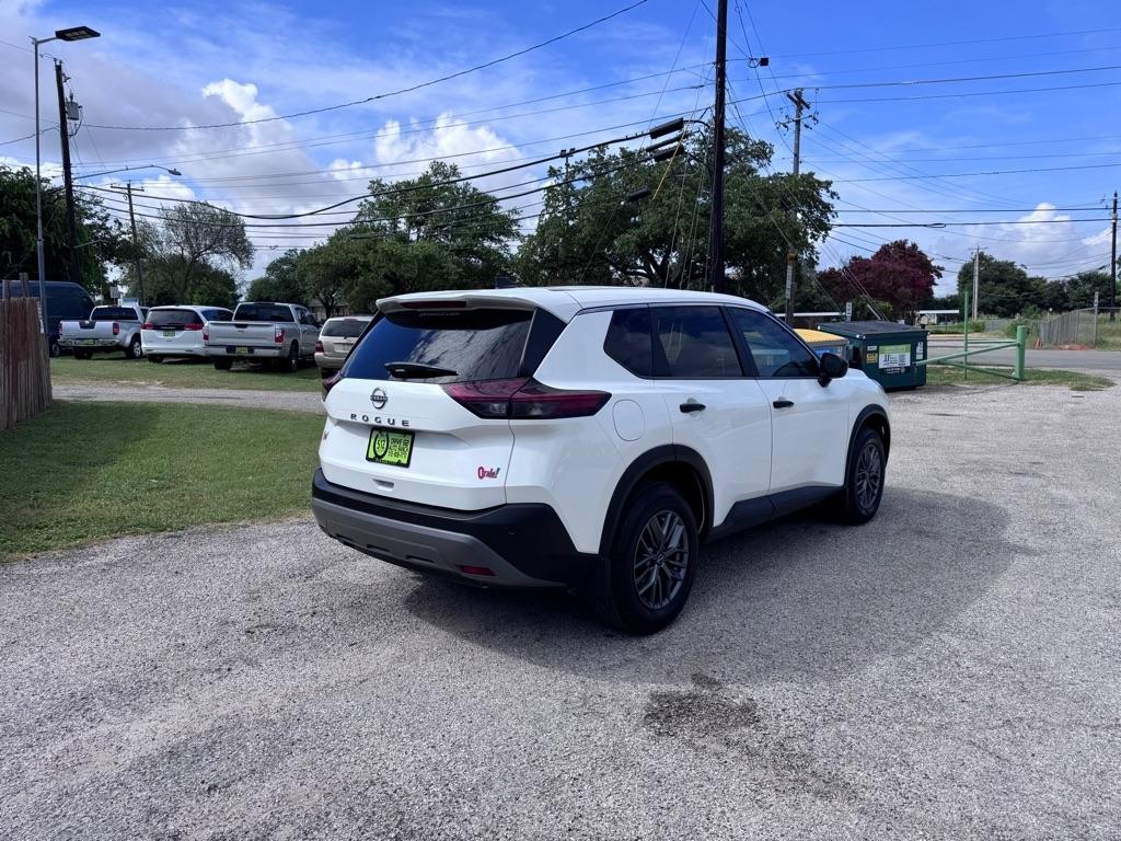Nissan Rogue  2022
