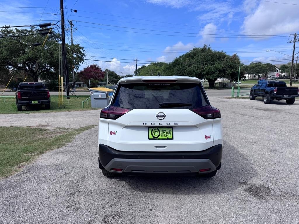 Nissan Rogue  2022