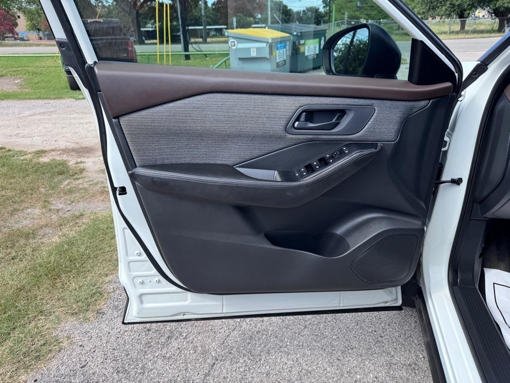 Nissan Rogue  2022