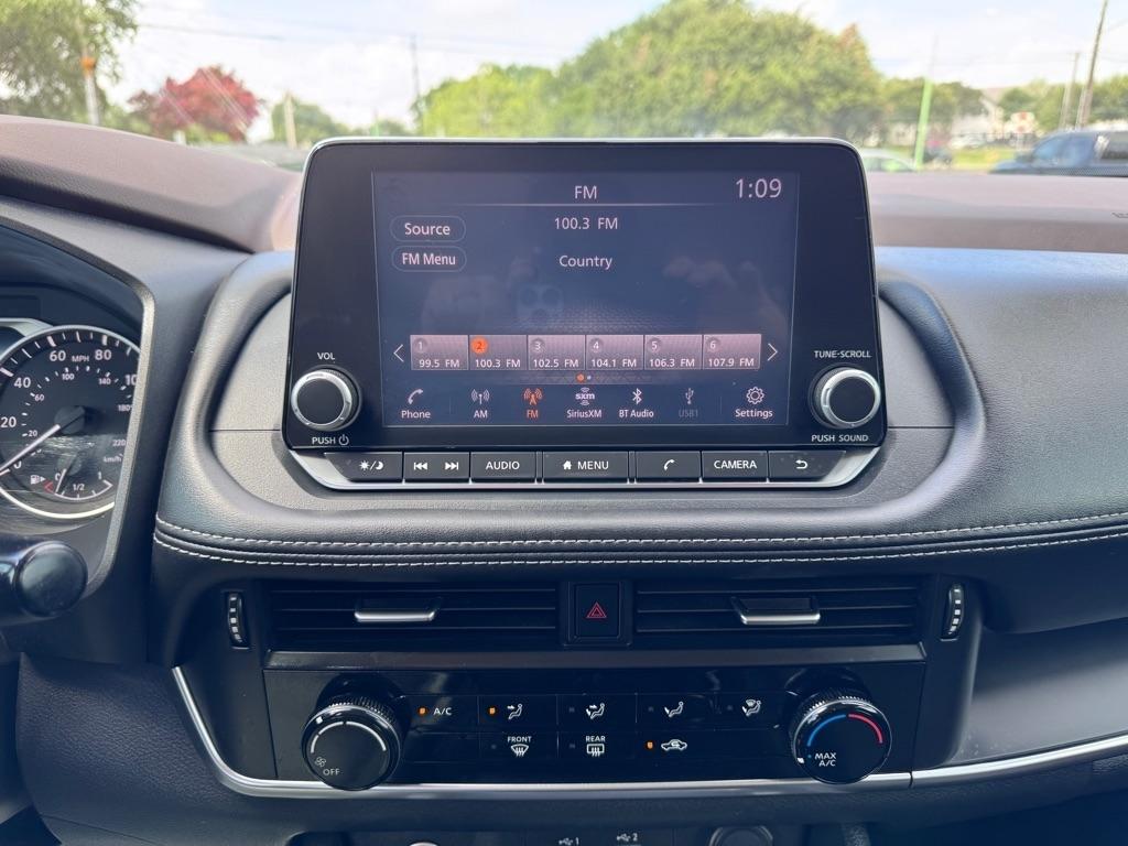 Nissan Rogue  2022