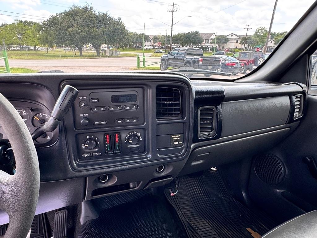 Chevrolet Silverado 1500  2004