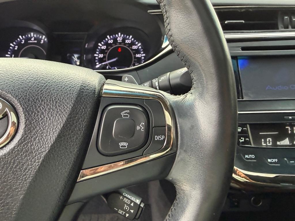 Toyota Avalon  2013