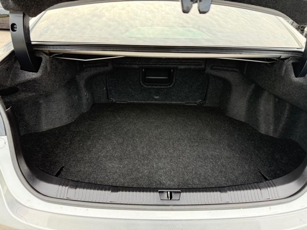 Toyota Avalon  2013