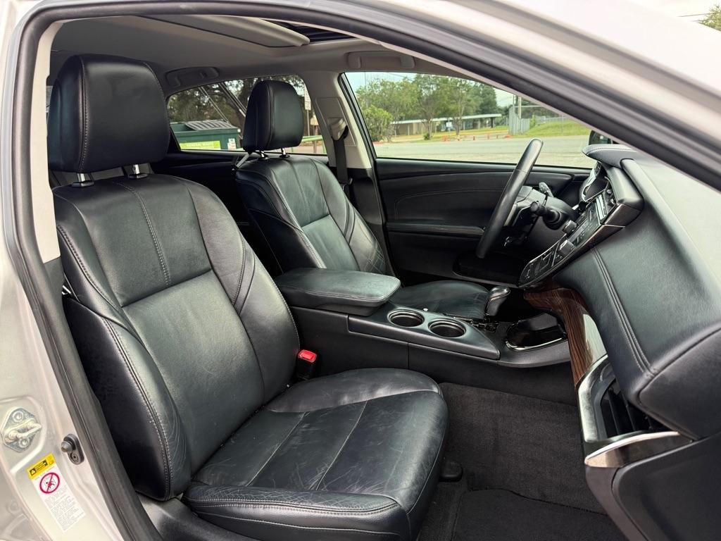 Toyota Avalon  2013