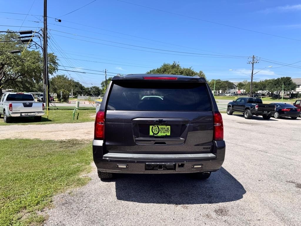 Chevrolet Suburban  2017