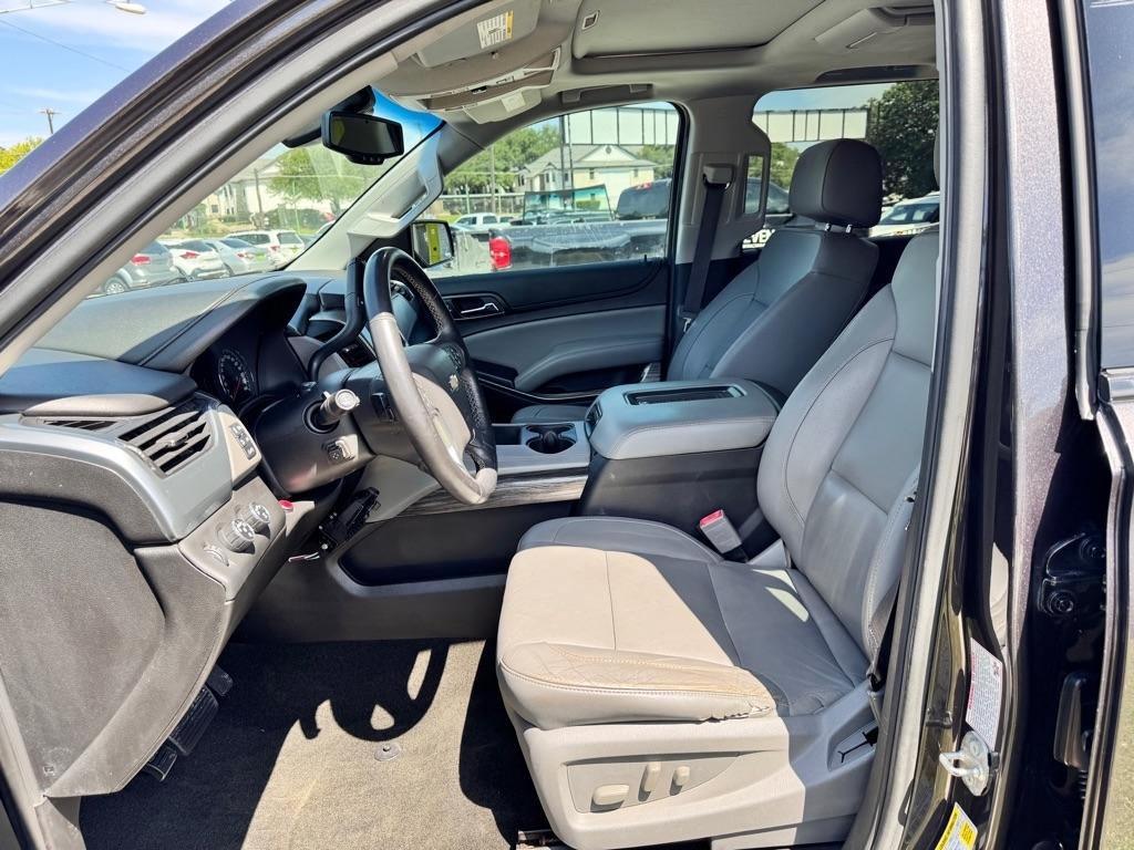 Chevrolet Suburban  2017