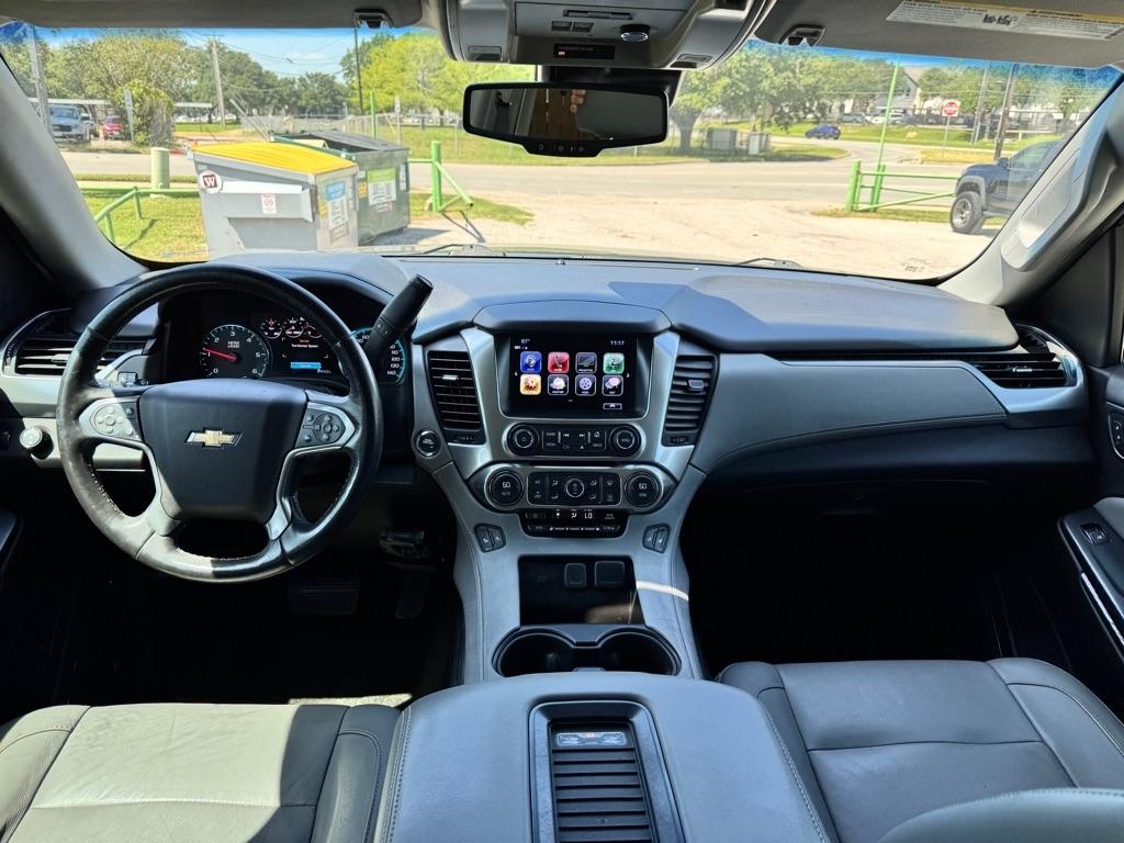 Chevrolet Suburban  2017