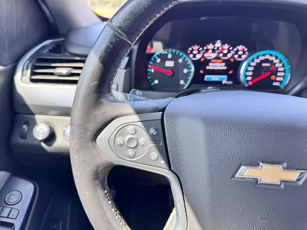 Chevrolet Suburban  2017