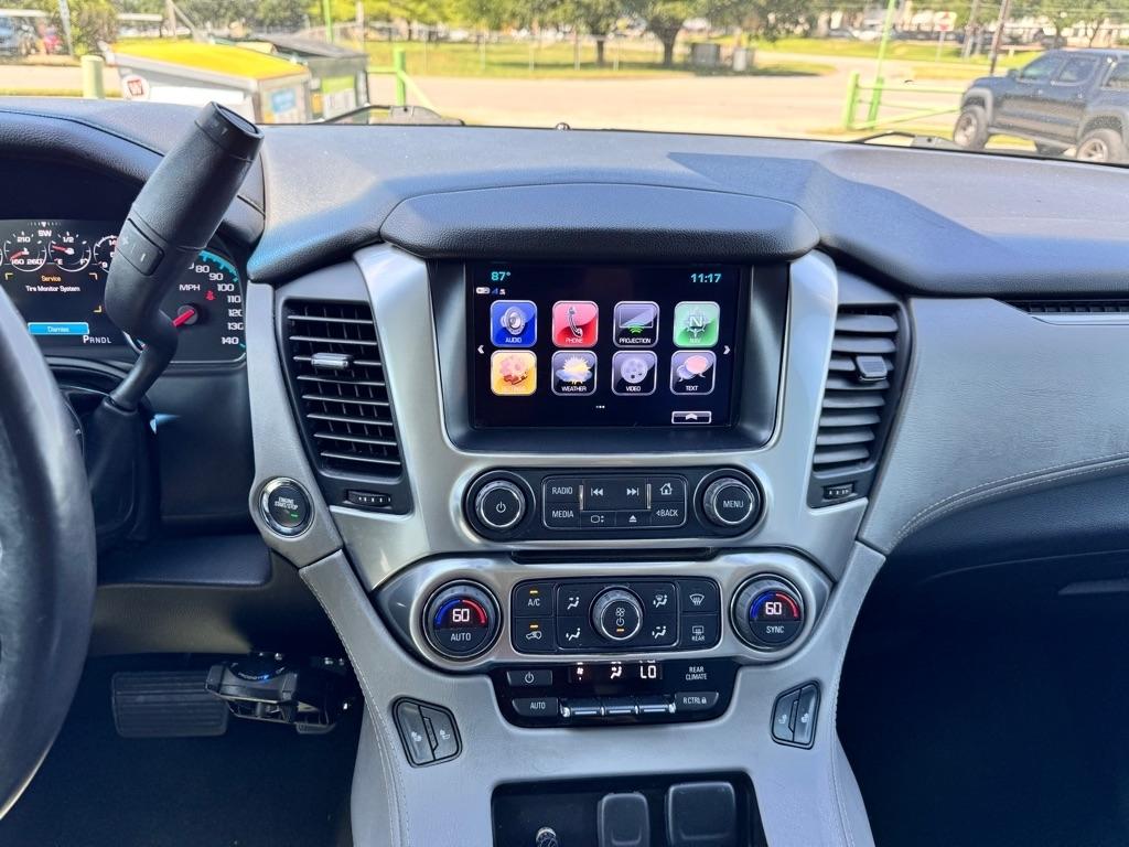 Chevrolet Suburban  2017