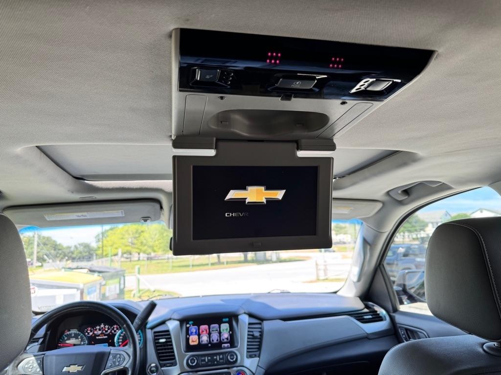 Chevrolet Suburban  2017