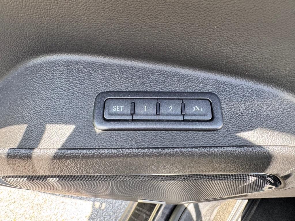 Chevrolet Suburban  2017