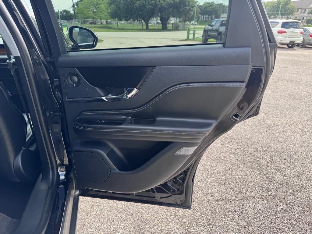Lincoln MKC  2019