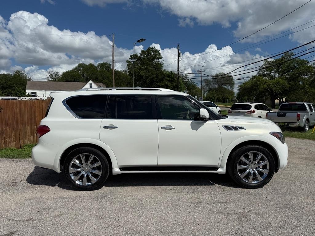 Infiniti QX56  2013