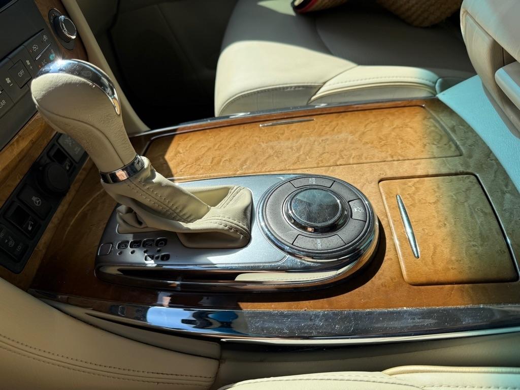 Infiniti QX56  2013