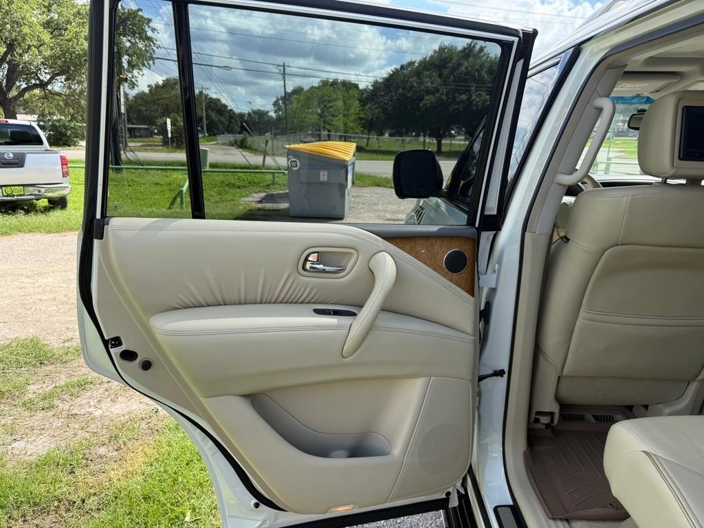 Infiniti QX56  2013