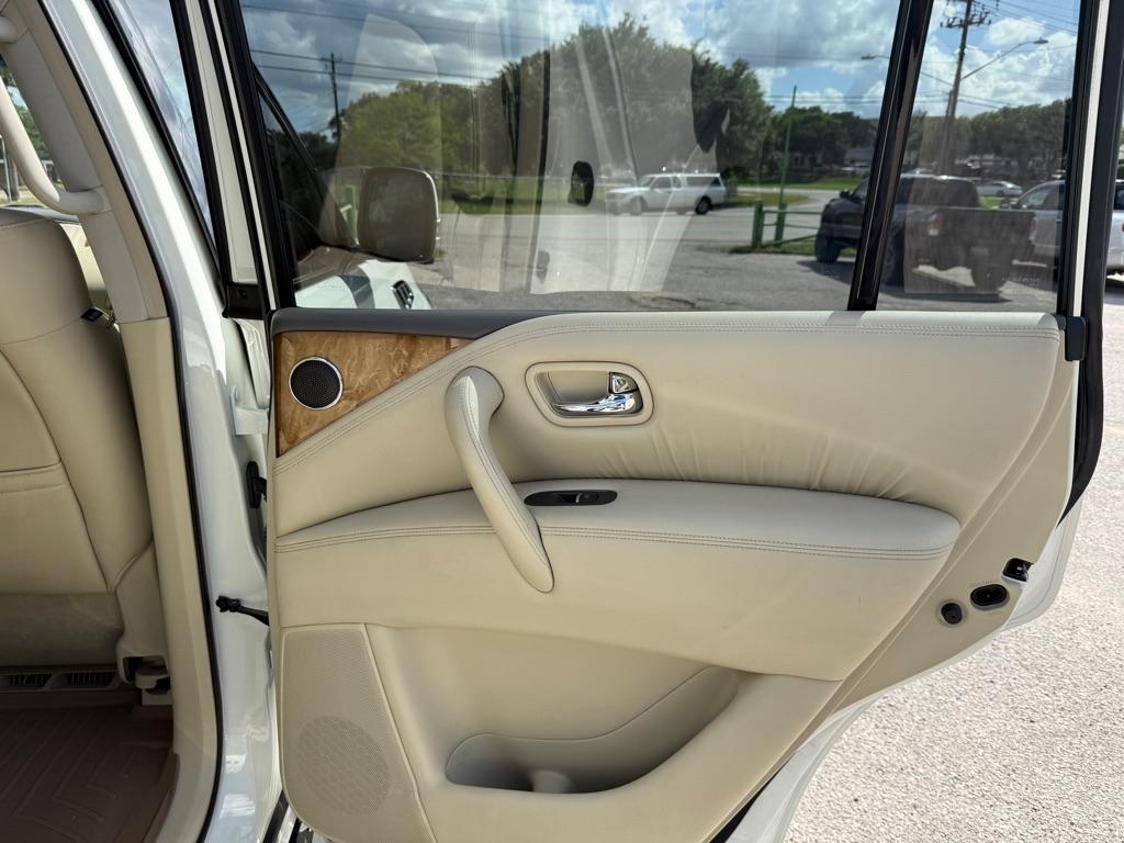 Infiniti QX56  2013