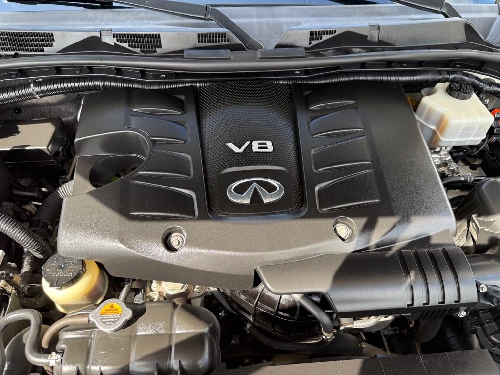 Infiniti QX56  2013