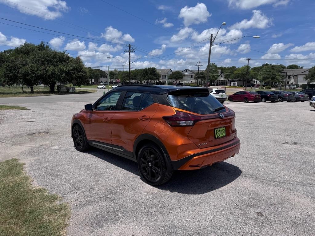Nissan Kicks  2021