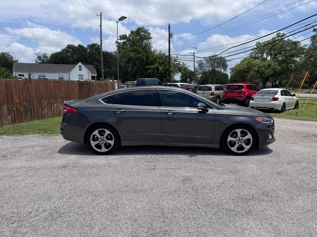 Ford Fusion  2019