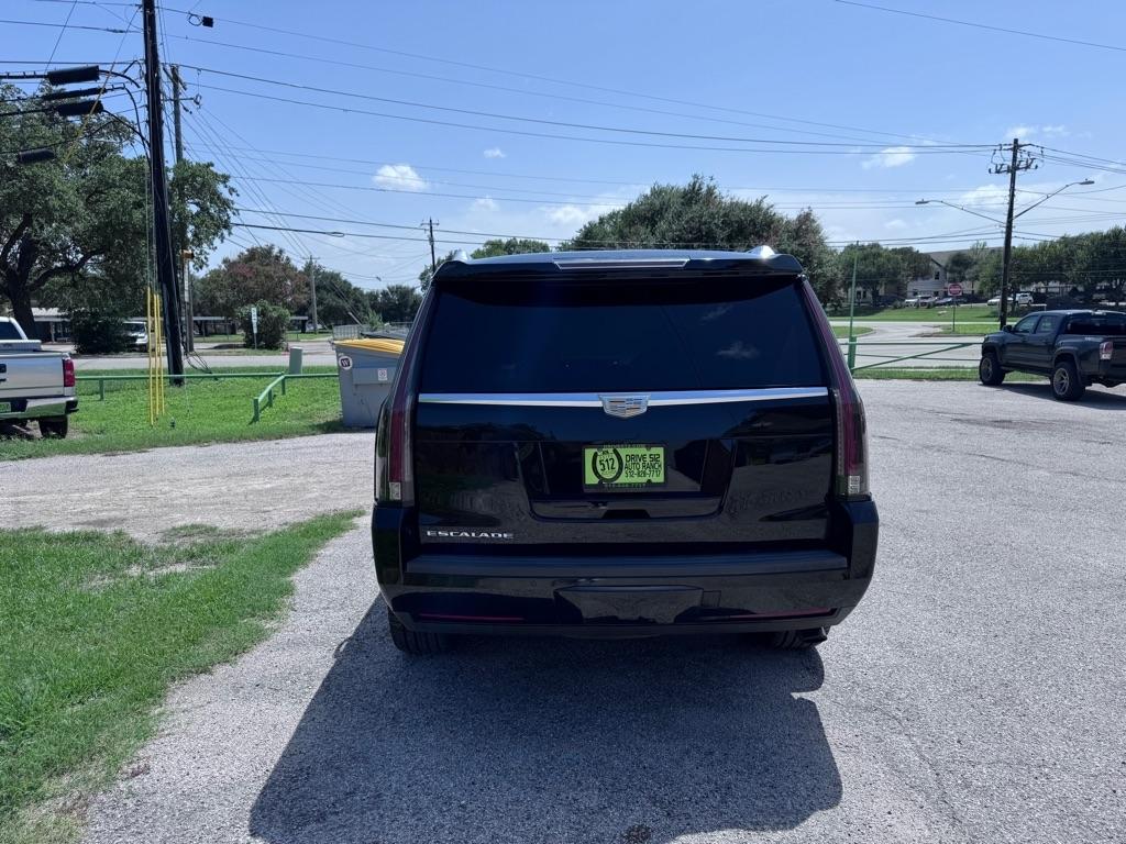 Cadillac Escalade  2016