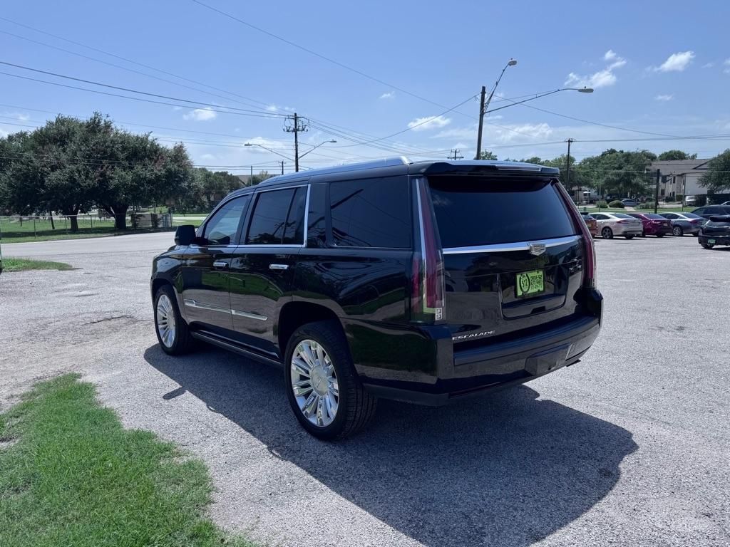 Cadillac Escalade  2016
