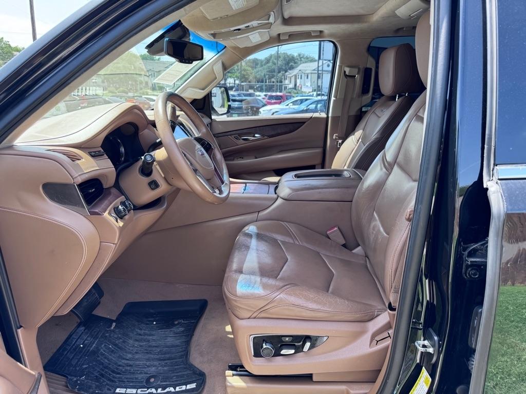 Cadillac Escalade  2016