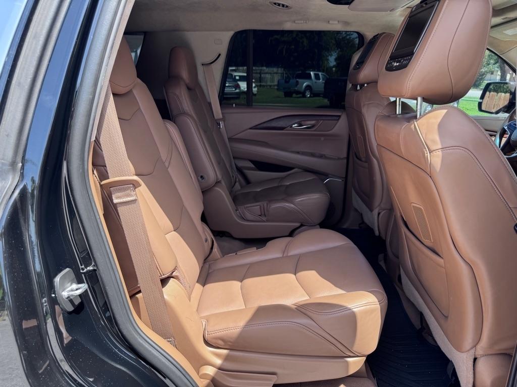 Cadillac Escalade  2016
