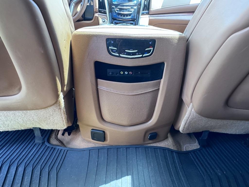Cadillac Escalade  2016