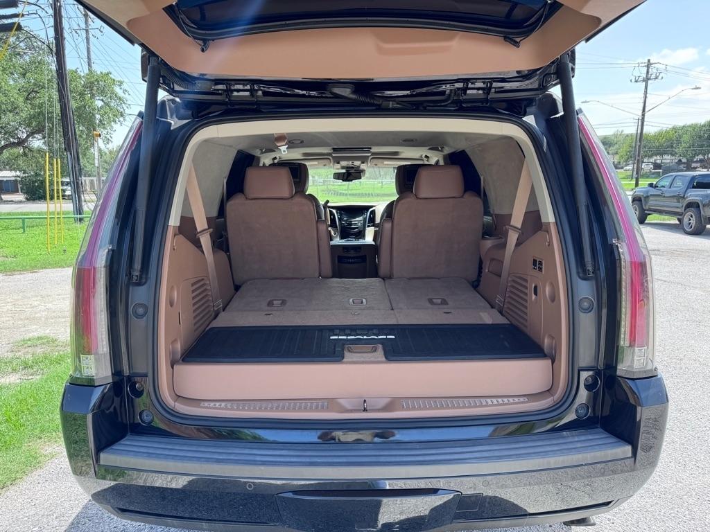 Cadillac Escalade  2016
