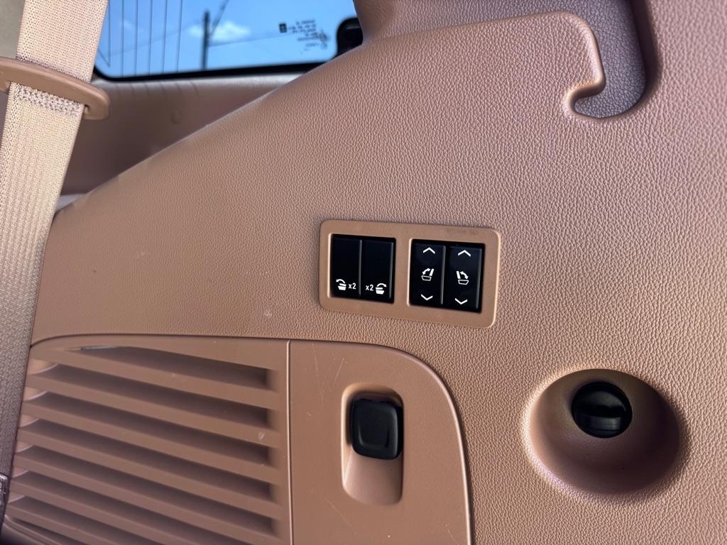 Cadillac Escalade  2016