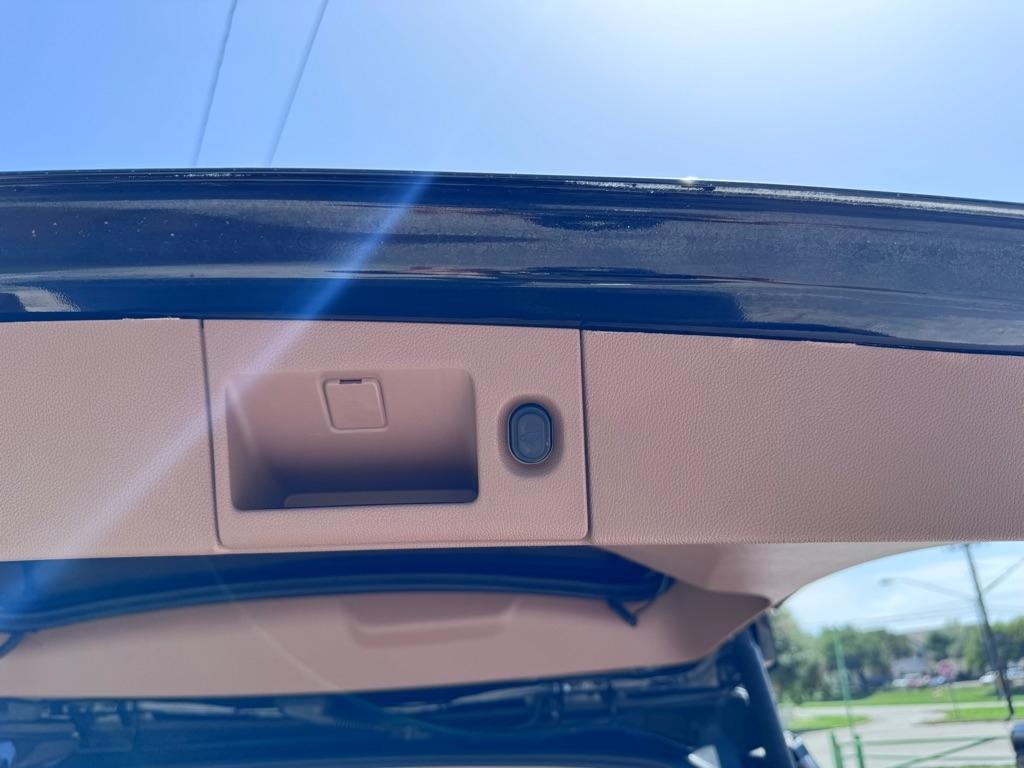 Cadillac Escalade  2016
