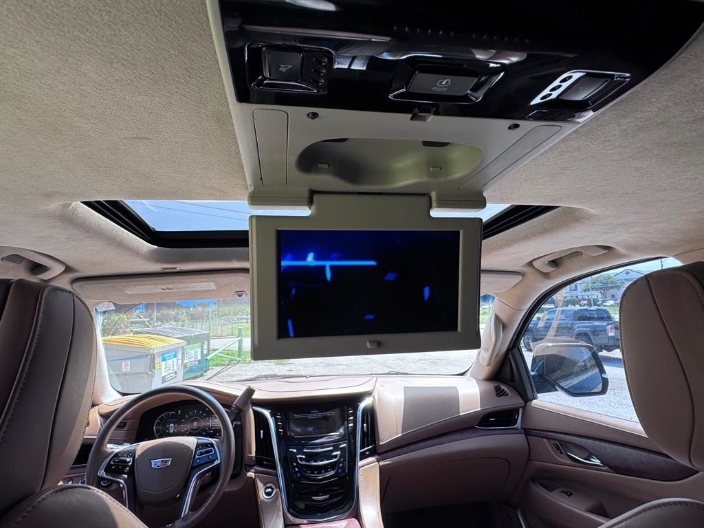 Cadillac Escalade  2016