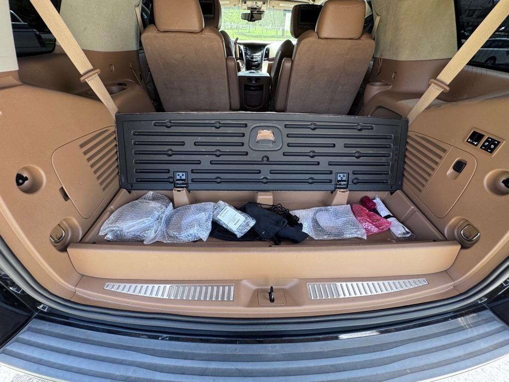 Cadillac Escalade  2016