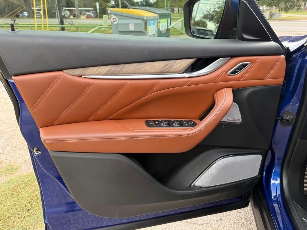 Maserati Levante  2019