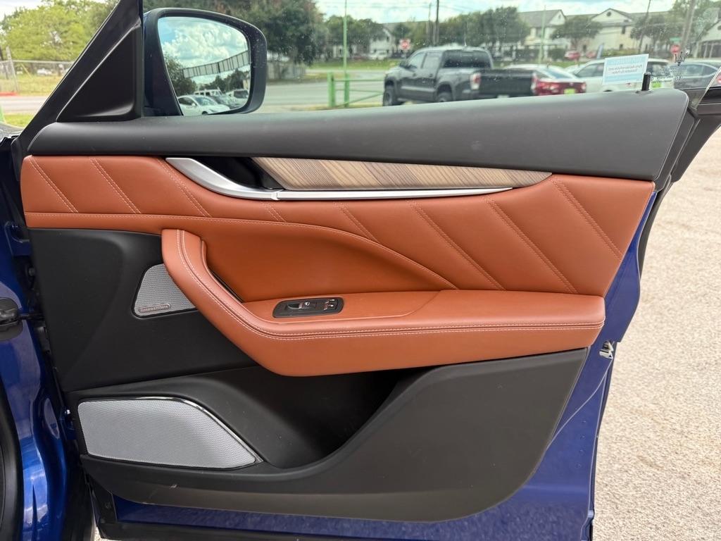 Maserati Levante  2019