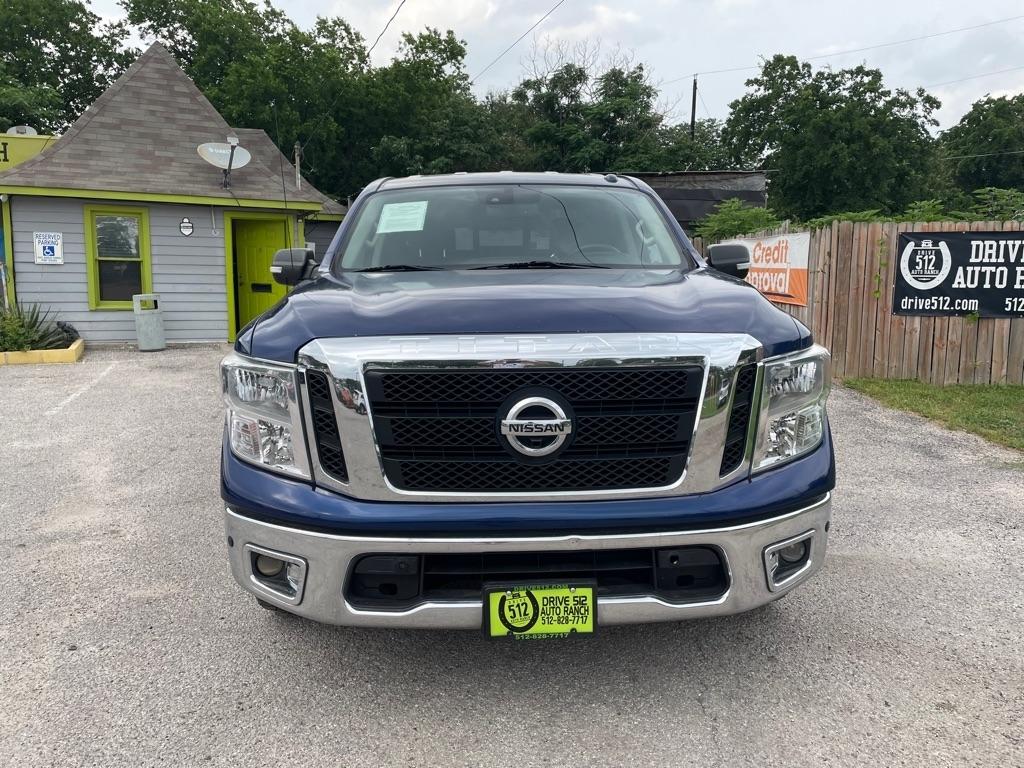 Nissan Titan  2017