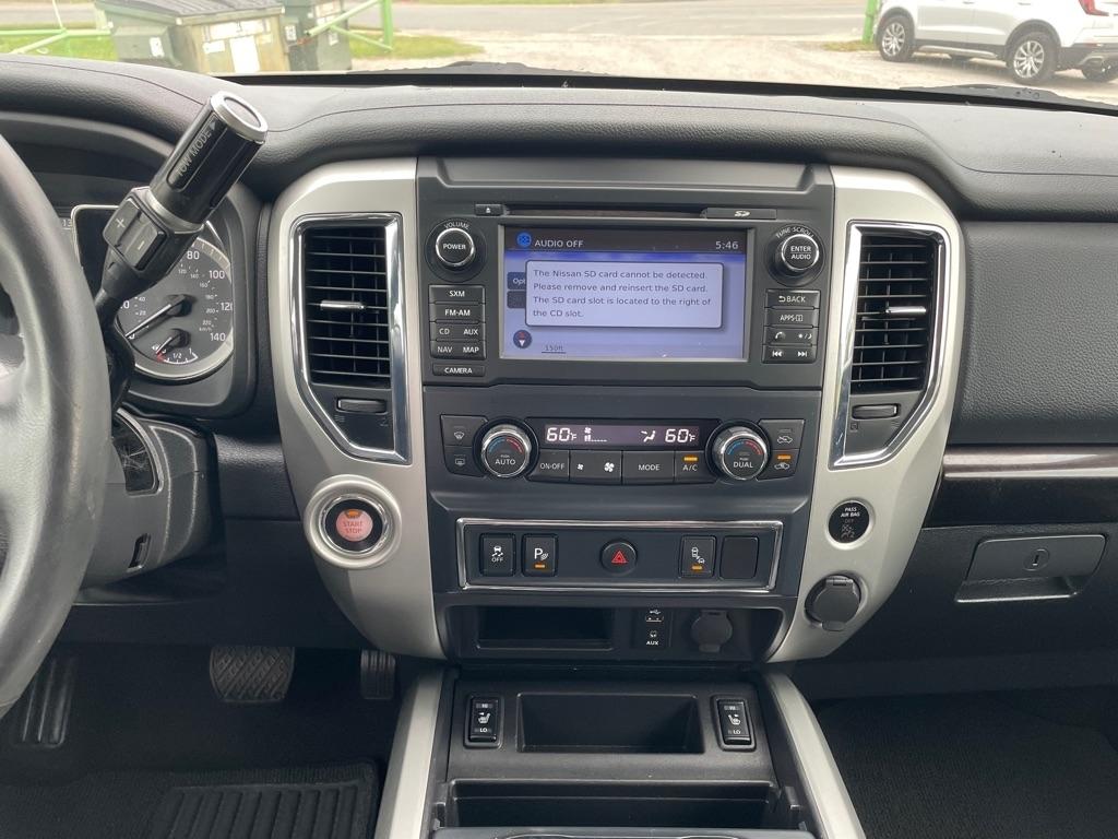Nissan Titan  2017