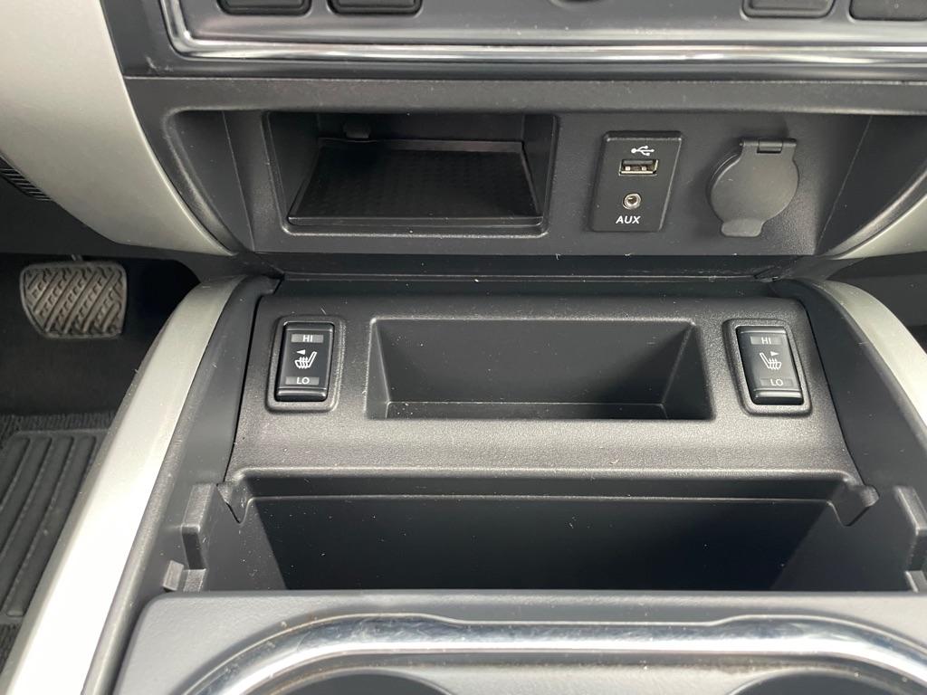 Nissan Titan  2017