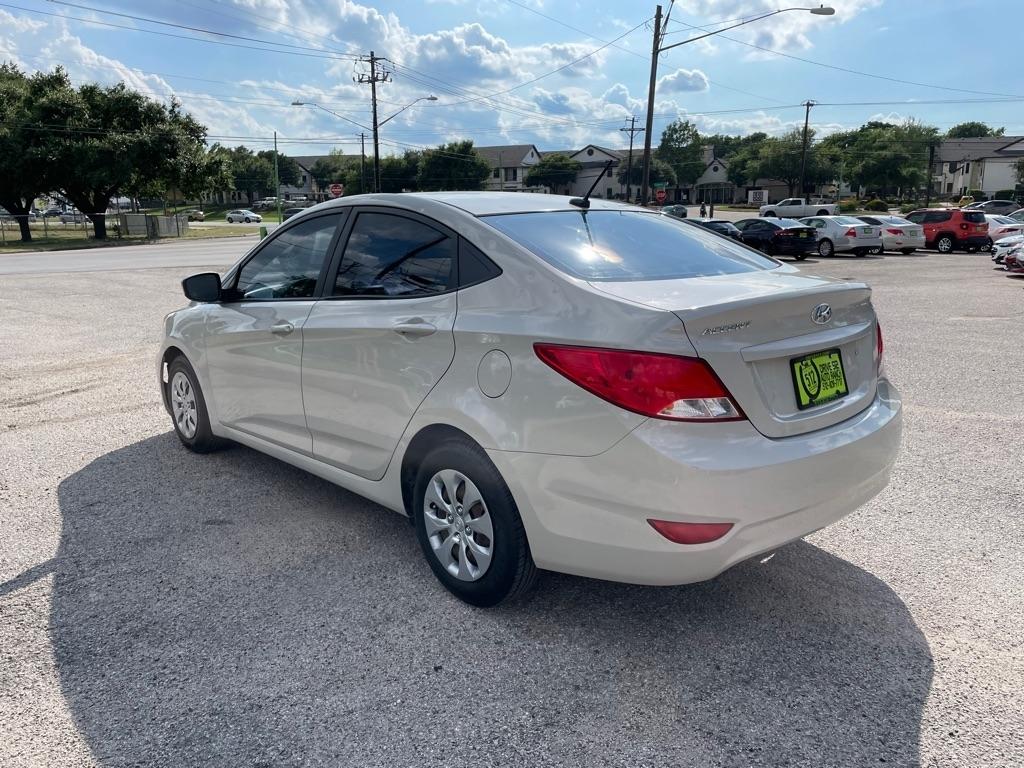 Hyundai Accent  2016