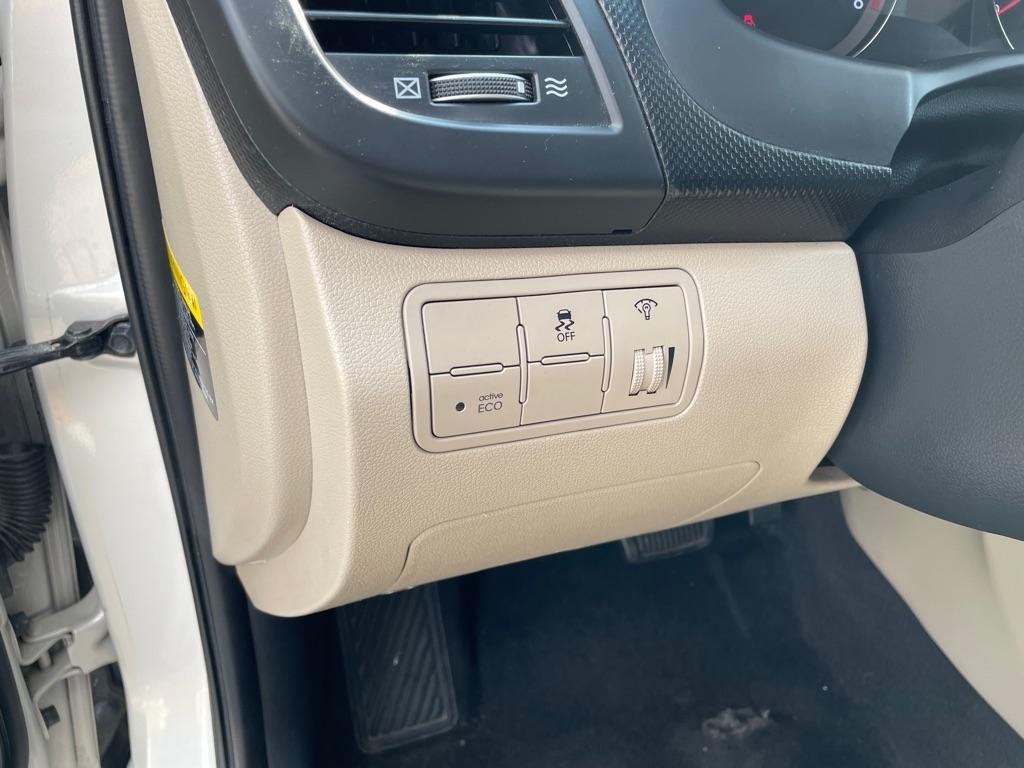 Hyundai Accent  2016