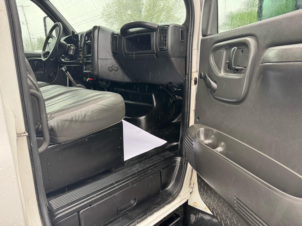 Chevrolet CC5500 Crew Cab 2WD 2007