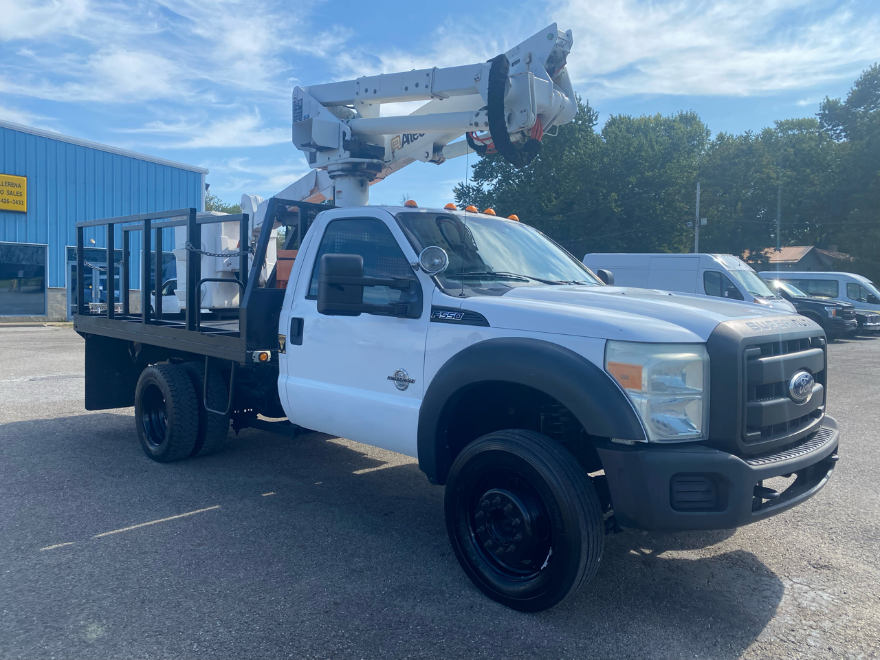 Ford Super Duty F-550 DRW 4WD Reg Cab 141" WB 60" CA XLT 2011 Ford Super Duty F-550 DRW 4WD Reg Cab 141" WB 60" CA XLT 2011