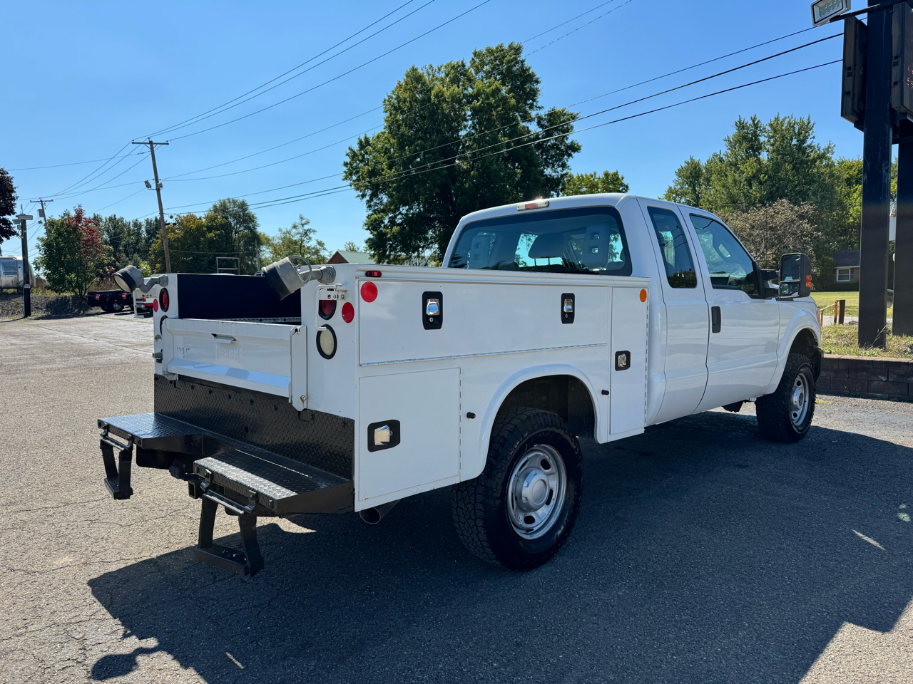 Ford Super Duty F-250 SRW 4WD SuperCab 142" XLT 2016 Ford Super Duty F-250 SRW 4WD SuperCab 142" XLT 2016