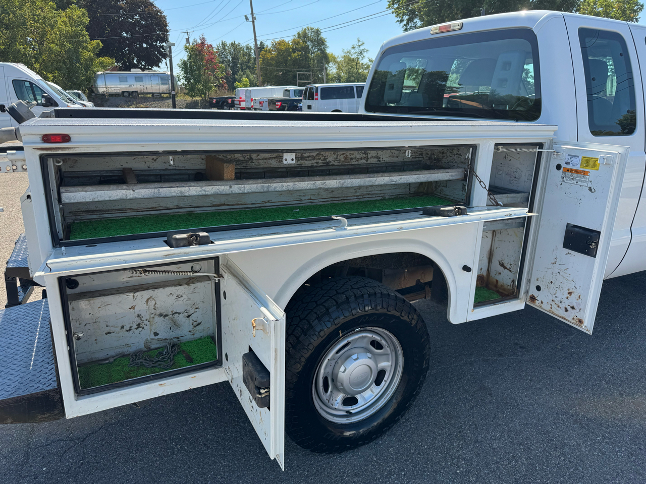 Ford Super Duty F-250 SRW 4WD SuperCab 142" XLT 2016 Ford Super Duty F-250 SRW 4WD SuperCab 142" XLT 2016