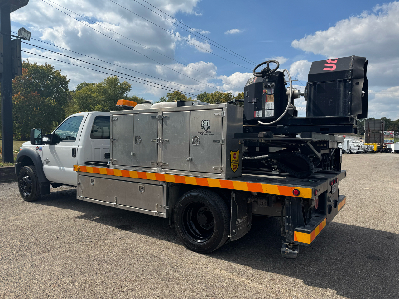 Ford Super Duty F-550 DRW 2WD Reg Cab 189" WB 108" CA XL 2015 Ford Super Duty F-550 DRW 2WD Reg Cab 189" WB 108" CA XL 2015