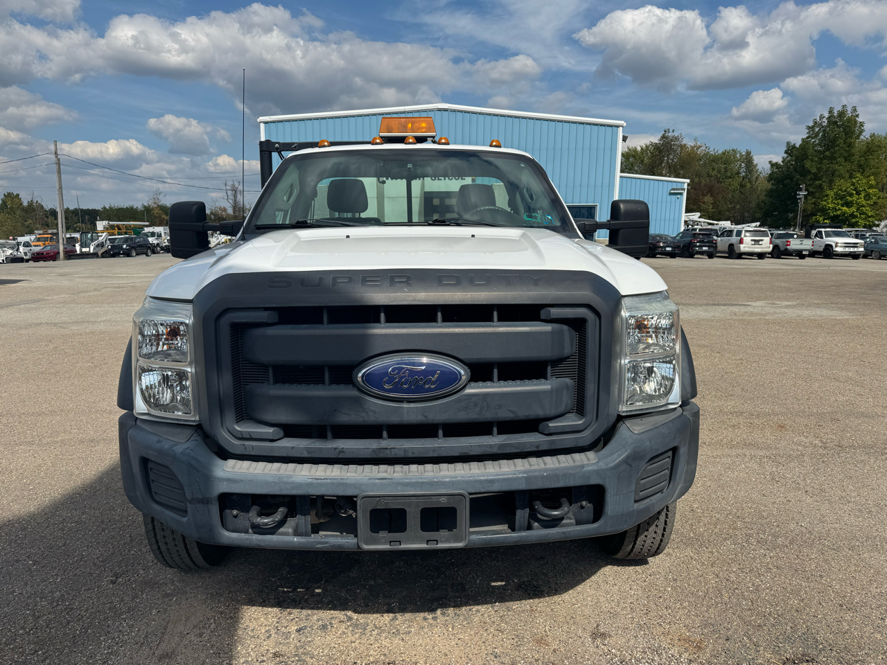 Ford Super Duty F-550 DRW 2WD Reg Cab 189" WB 108" CA XL 2015 Ford Super Duty F-550 DRW 2WD Reg Cab 189" WB 108" CA XL 2015