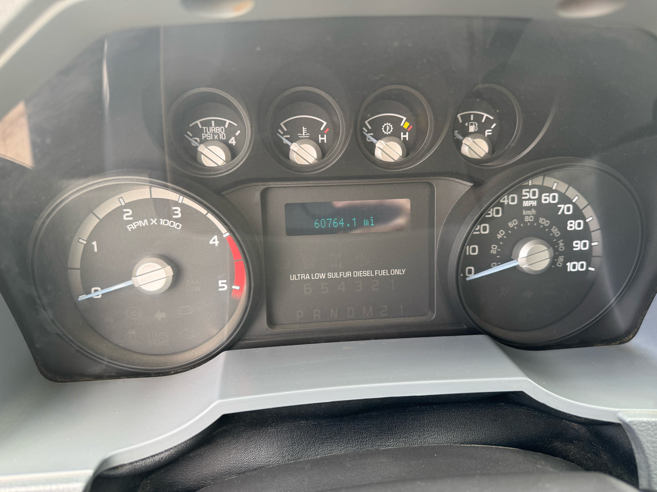 Ford Super Duty F-550 DRW Reg Cab 165" WB 84" CA XL 4WD 2011 Ford Super Duty F-550 DRW Reg Cab 165" WB 84" CA XL 4WD 2011