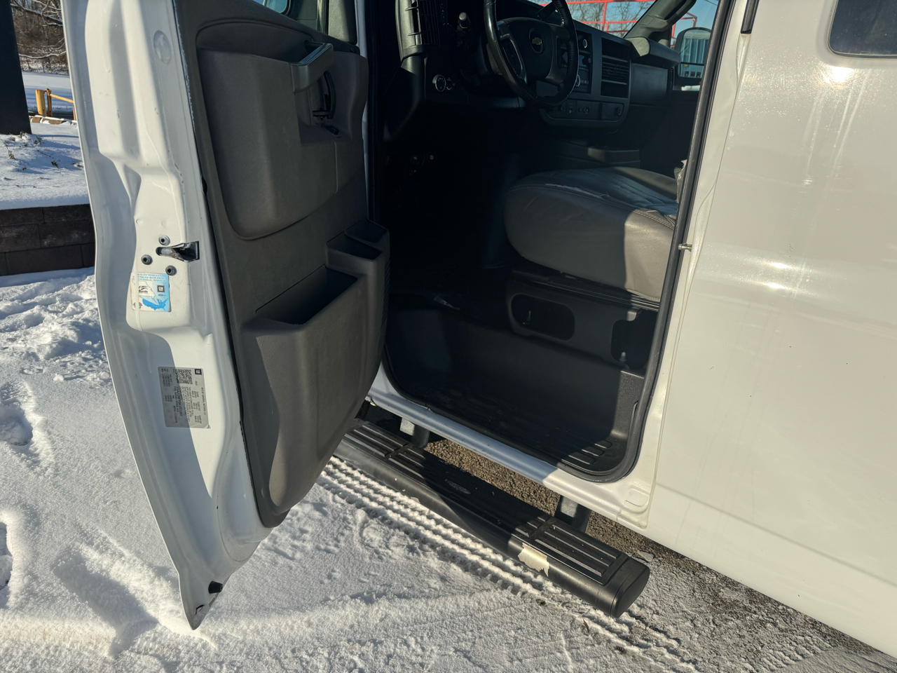 Chevrolet Express Passenger RWD 3500 155" LS 2019